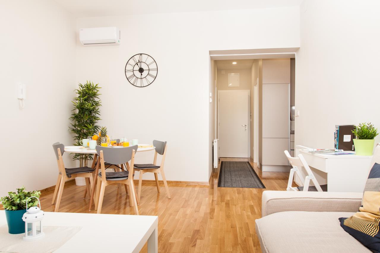 Luxury Main Square Apartments 萨格勒布 外观 照片