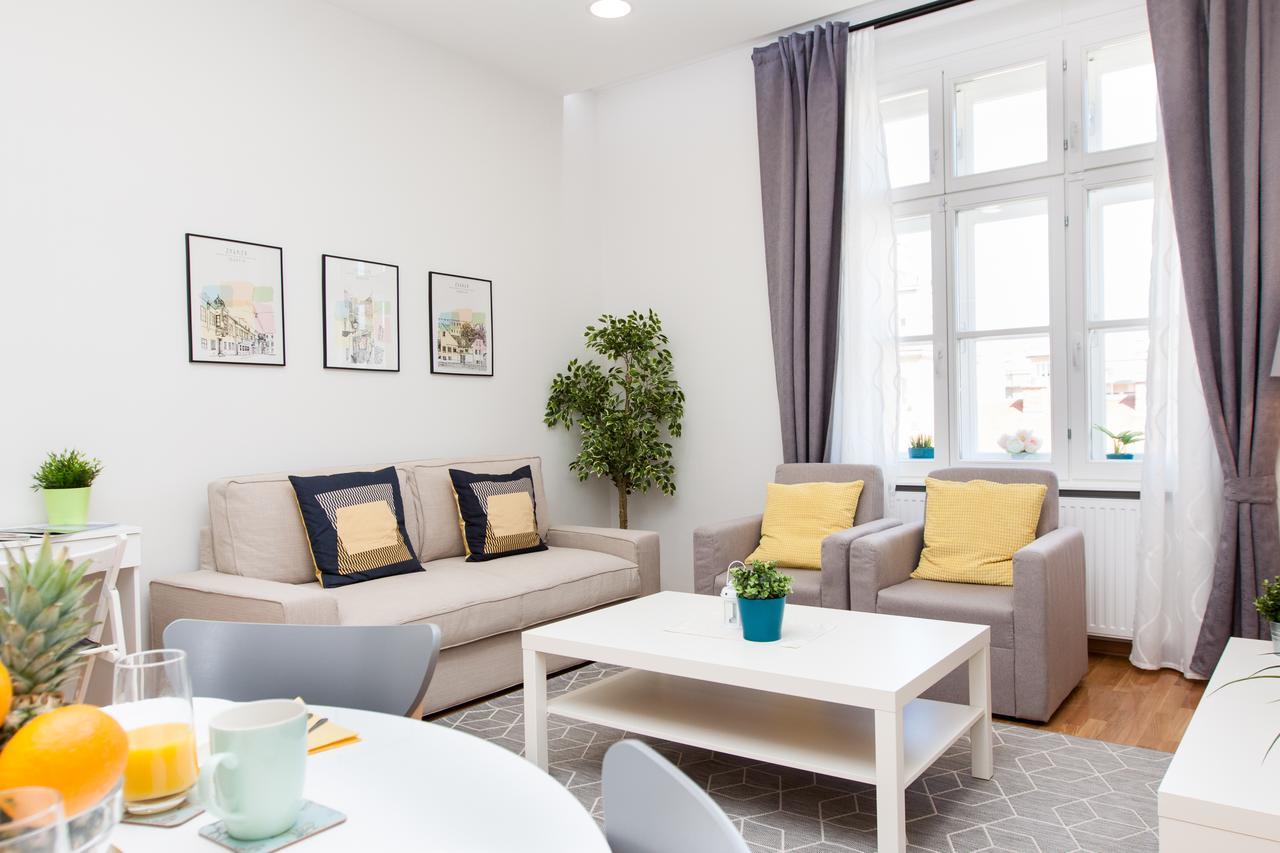 Luxury Main Square Apartments 萨格勒布 外观 照片